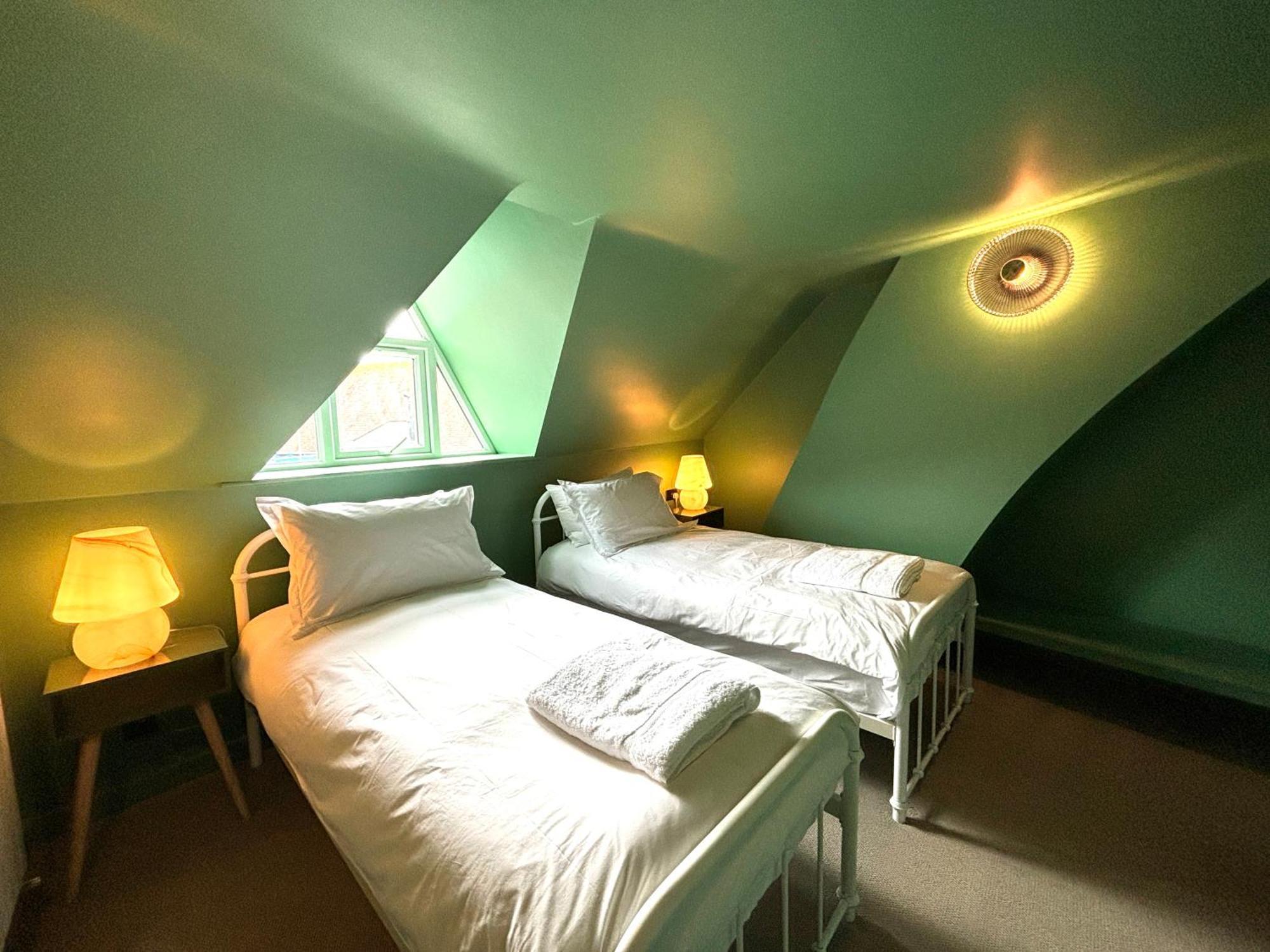 Rooms At The Quayside - Stylish En-Suite Rooms On Poole Quay All Fully Refurbed Exterior photo