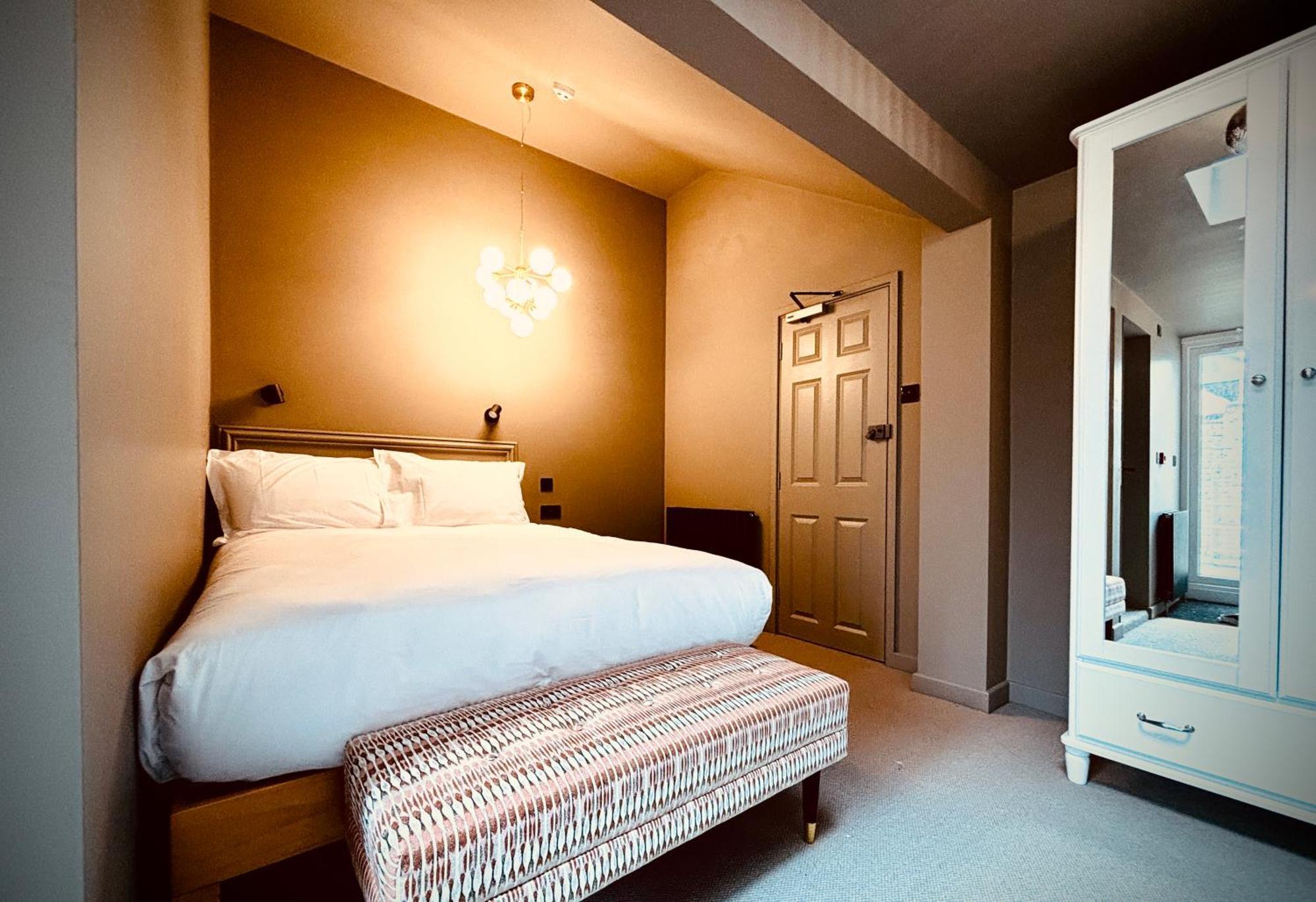Rooms At The Quayside - Stylish En-Suite Rooms On Poole Quay All Fully Refurbed Exterior photo